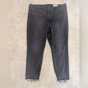 GAP Black Ankle Jeans with Frayed Hem